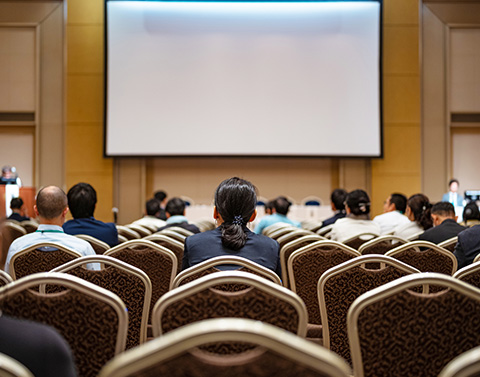  学会（当日運営補助、司会進行、講演者サポート）